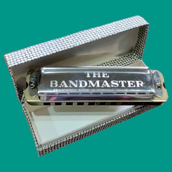 The Bandmaster Vintage 4" Chrome Harmonica "C" with Original Box - Musical Gift - Picture 6 of 13